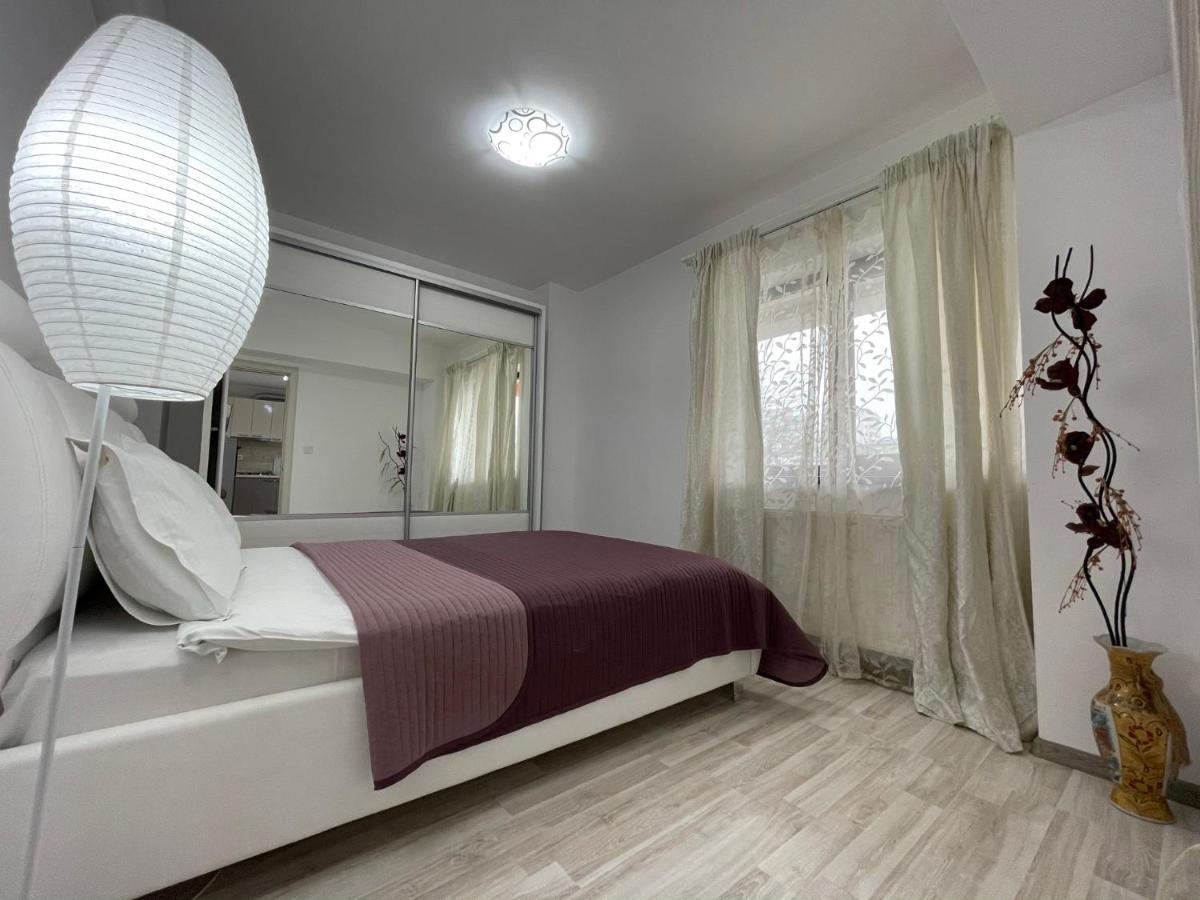 Renting Solutions Iulius Mall Jászvásár Kültér fotó