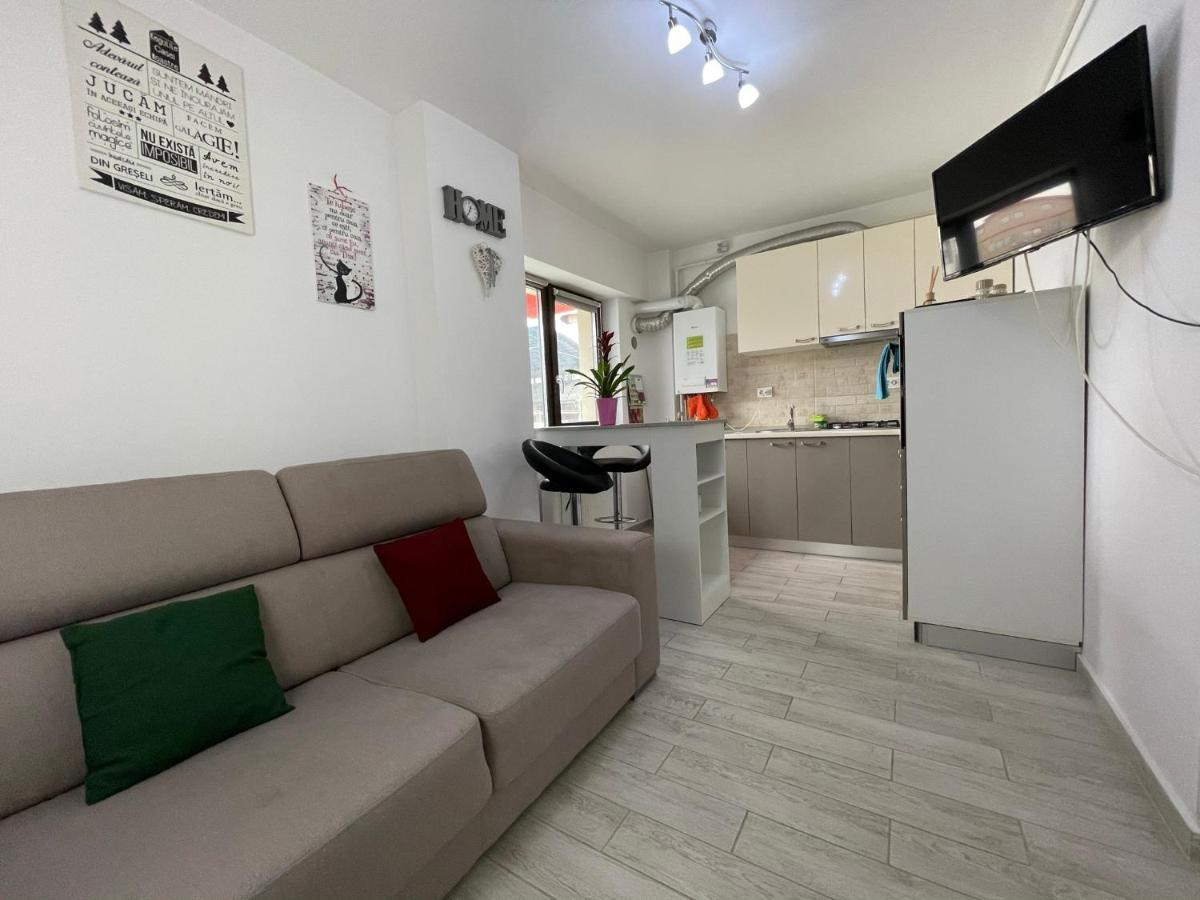 Renting Solutions Iulius Mall Jászvásár Kültér fotó