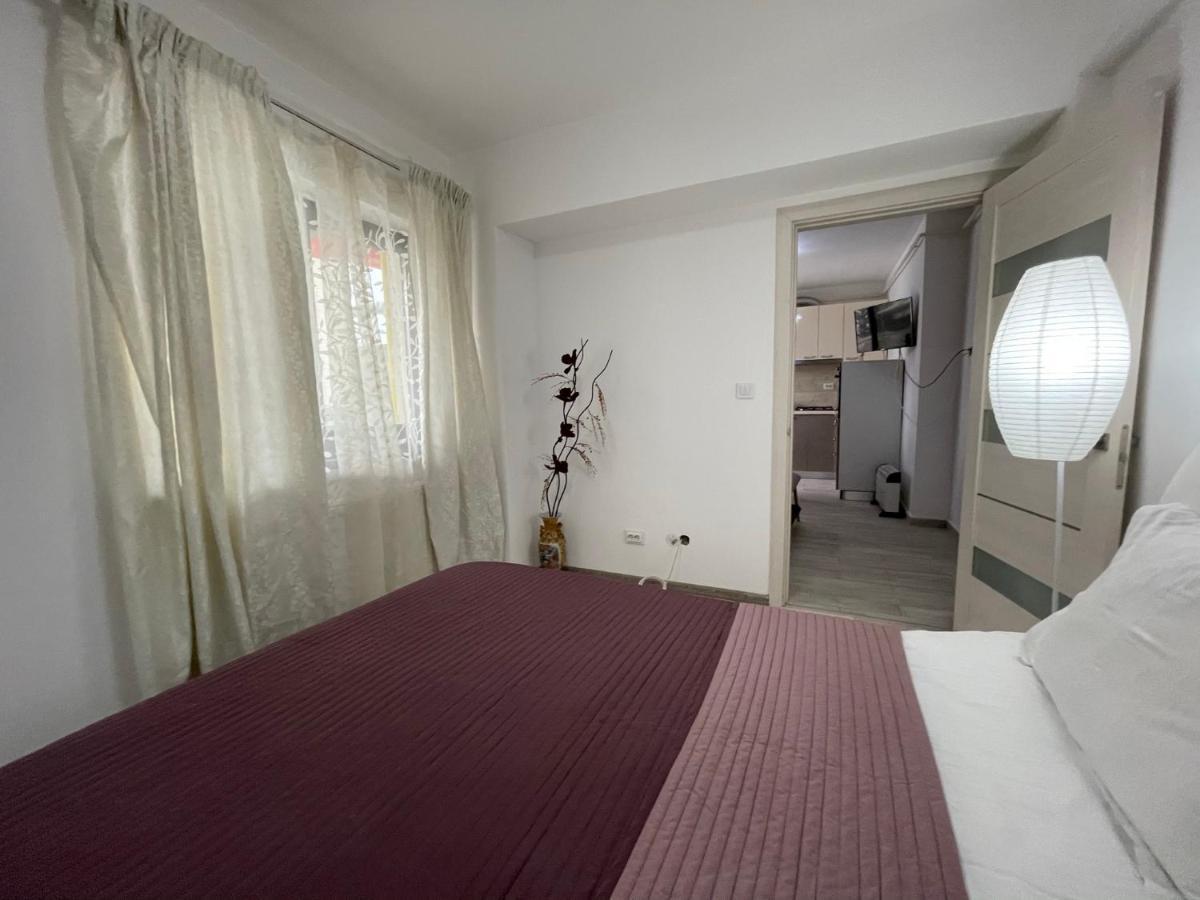 Renting Solutions Iulius Mall Jászvásár Kültér fotó