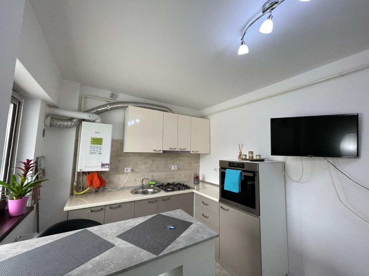 Renting Solutions Iulius Mall Jászvásár Kültér fotó