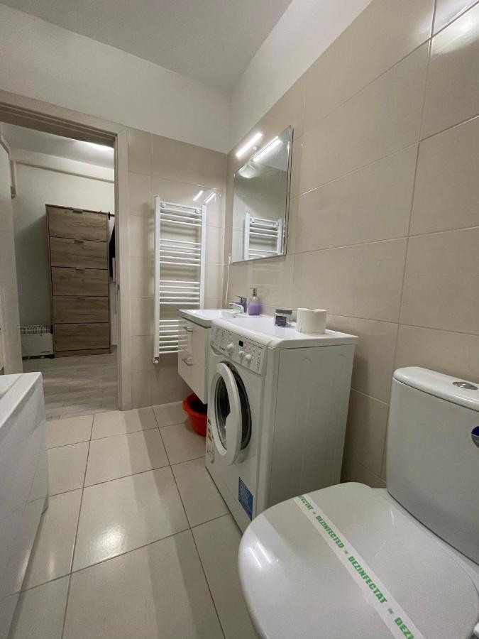 Renting Solutions Iulius Mall Jászvásár Kültér fotó